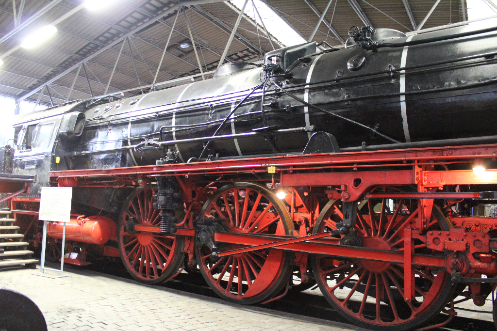 Dampflokomotive 01 008