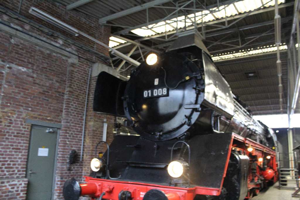 Dampflokomotive 01 008