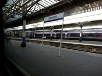 Durchfahrt im Bahnhof Aberdeen